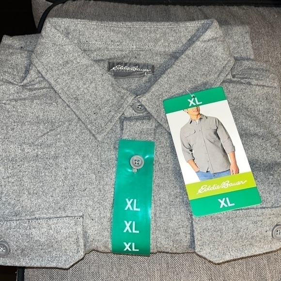 Eddie Bauer Chamois Flannel
Shirt Mens XL Gray Long Sleeve Button Down. - Picture 1 of 5